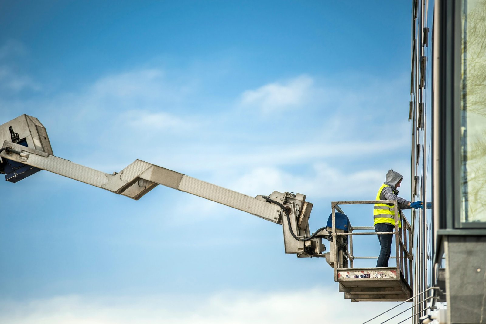 Why Businesses Choose Access Equipment Rental Leeds For Maintenance Projects
